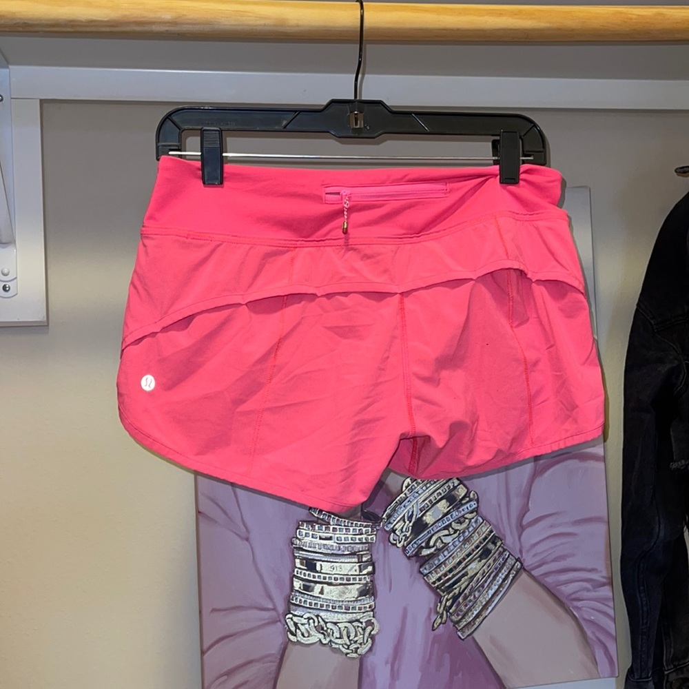 Lululemon shorts size 6